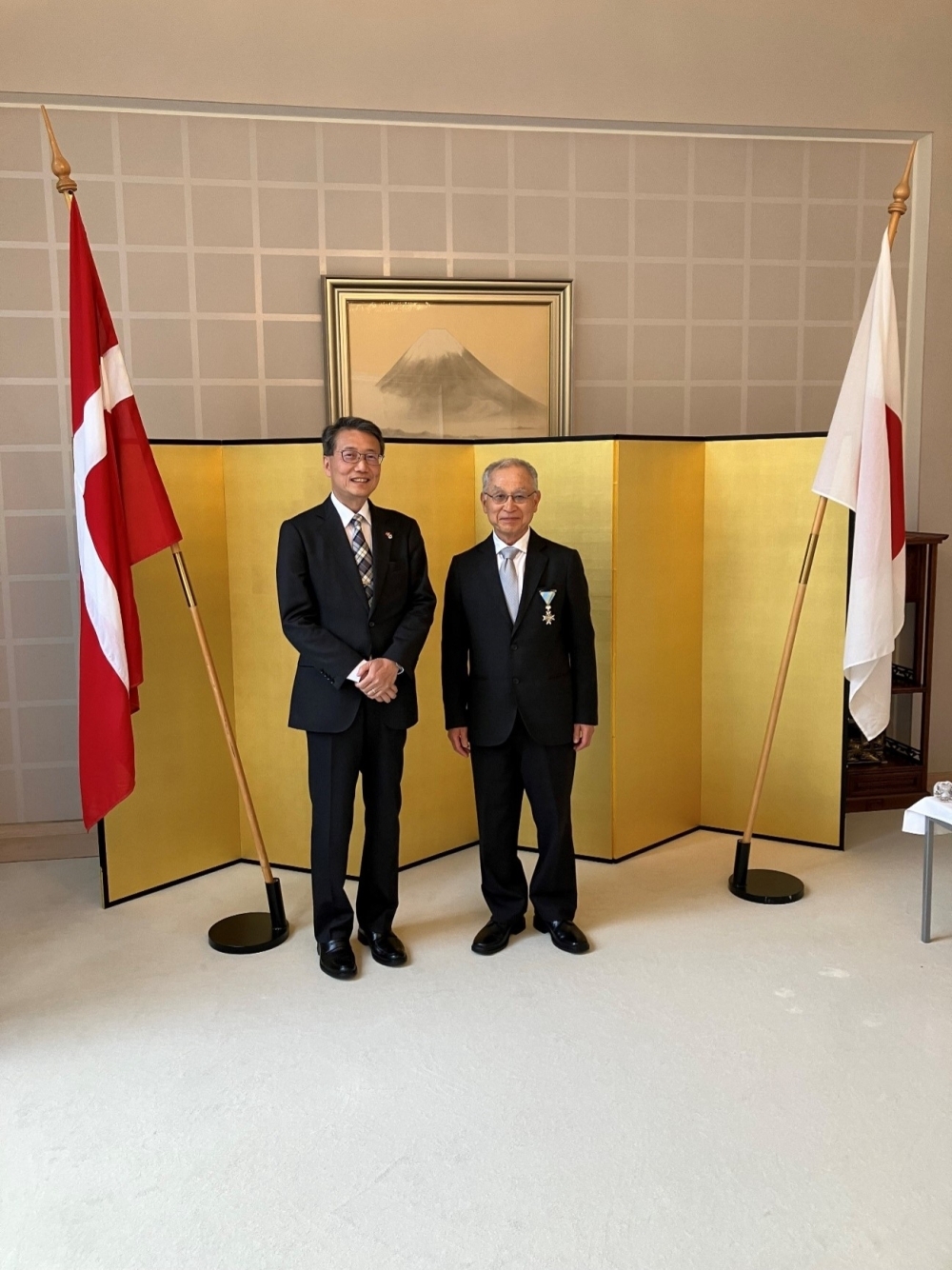 Ambassador Uyama and Prof. Nagashima