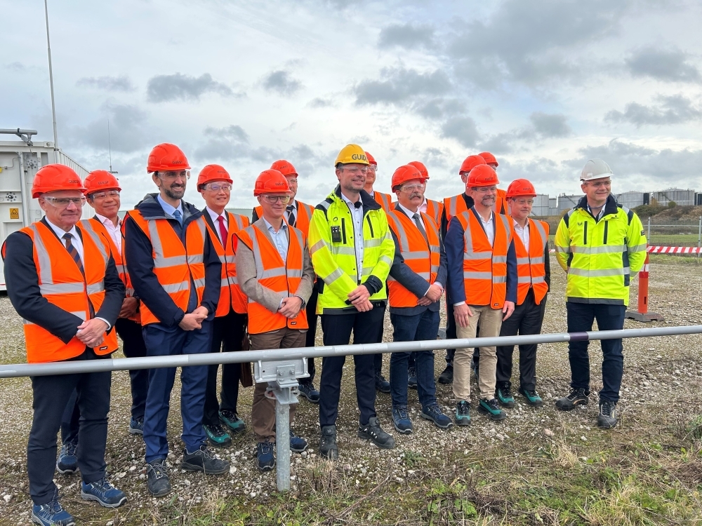 (From left) Mr. Krogsgaard, CEO, Everfuel; Ambassador Uyama; Minister Wammen